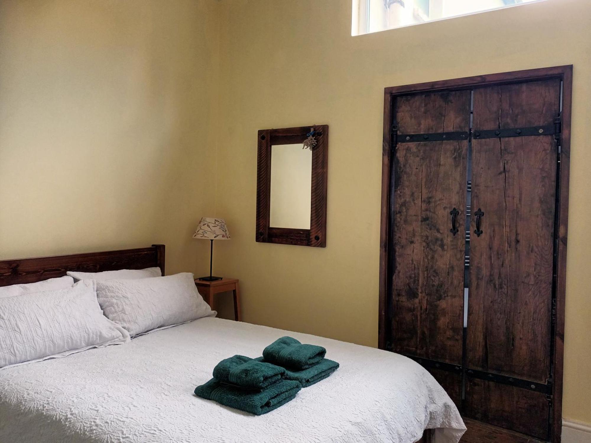 לונדון Room With Luxury Private Bathroom & Independent Entrance Near Tube מראה חיצוני תמונה